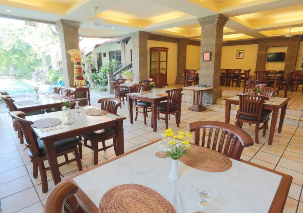 Puri Mesari Hotel