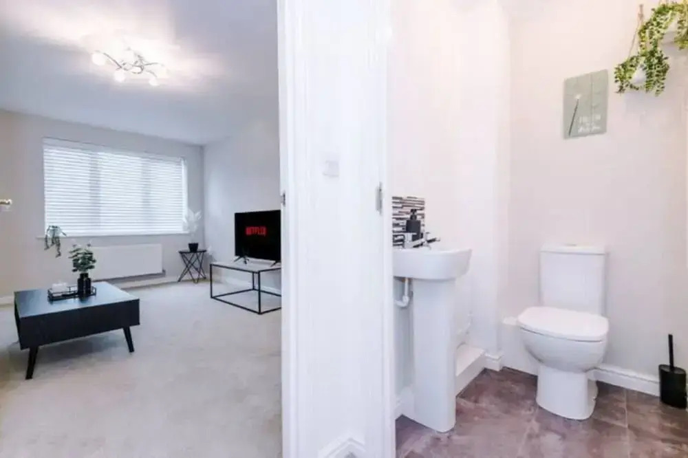 Lovely three bed home Manchester