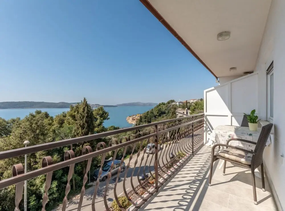 Charming Trogir Apartments with Balcony
