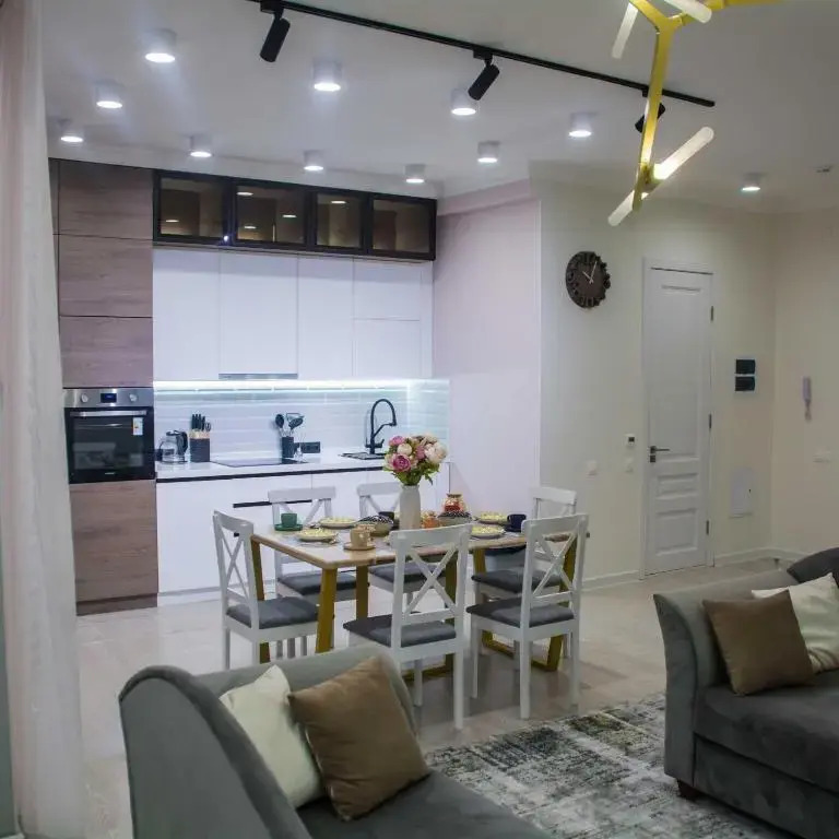 Deluxe Apartment - Tamerlan Residence
