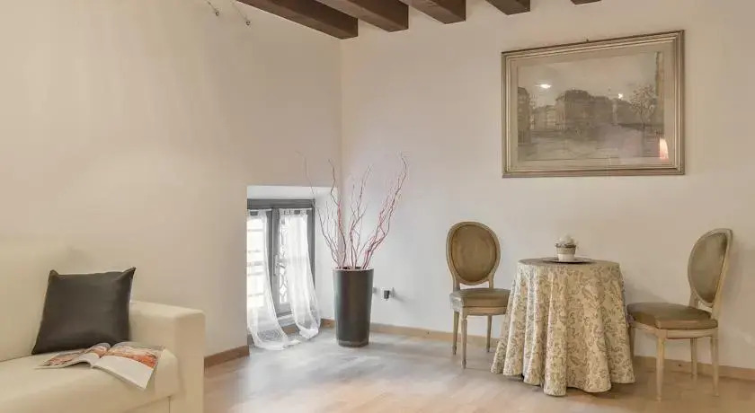 Macbeth Halldis Apartment