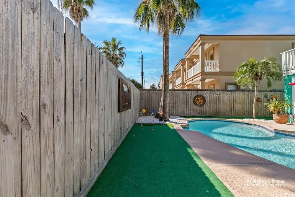 Sunny Daze by South Padre Resort Rentals