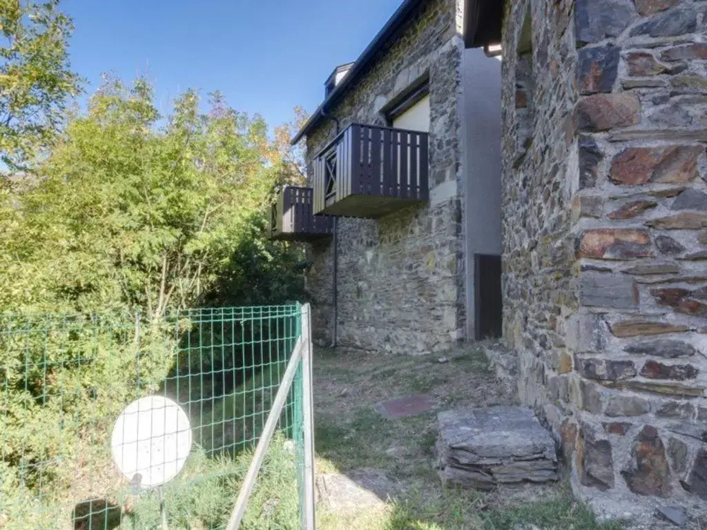 Appartement Esquièze-Sère, 3 pièces, 6 personnes - FR-1-402-70