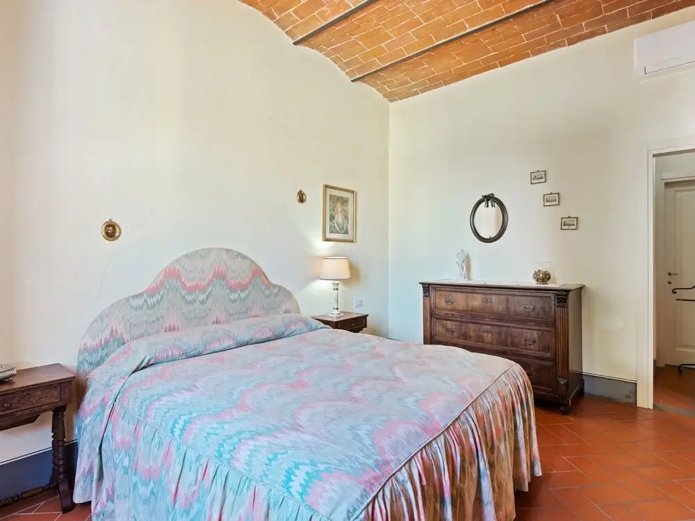 Graceful Apartment in San Miniato with Swimming Pool