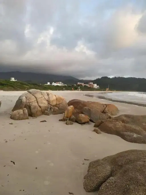 Apto 80m da Praia Grande vista mar!