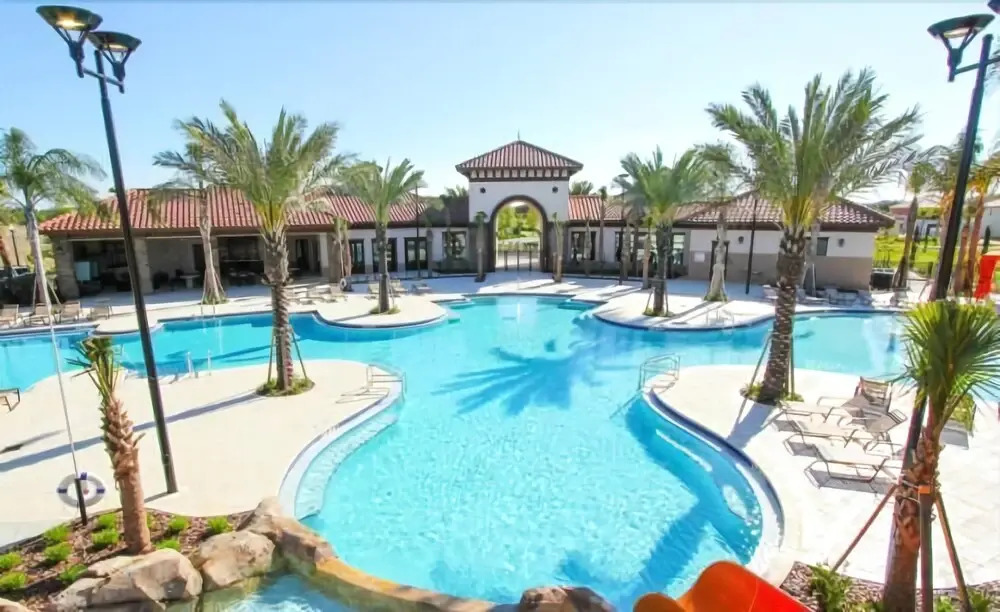#19 Large Townhouse w/Private Pool - Three Bedroom