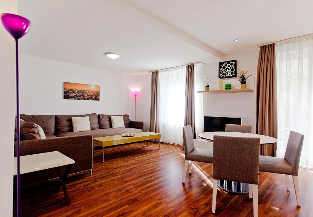 Premium Apartments by Livingdowntown