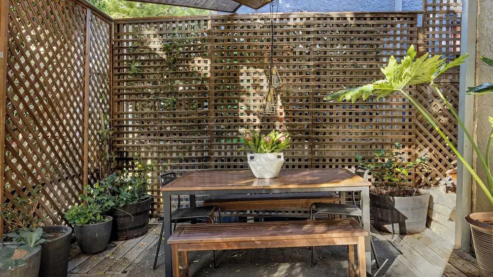 Spanish Revival Charm in Silver Lake w/ Patio, BBQ & Walkable Location Maltman Manor by Avantstay