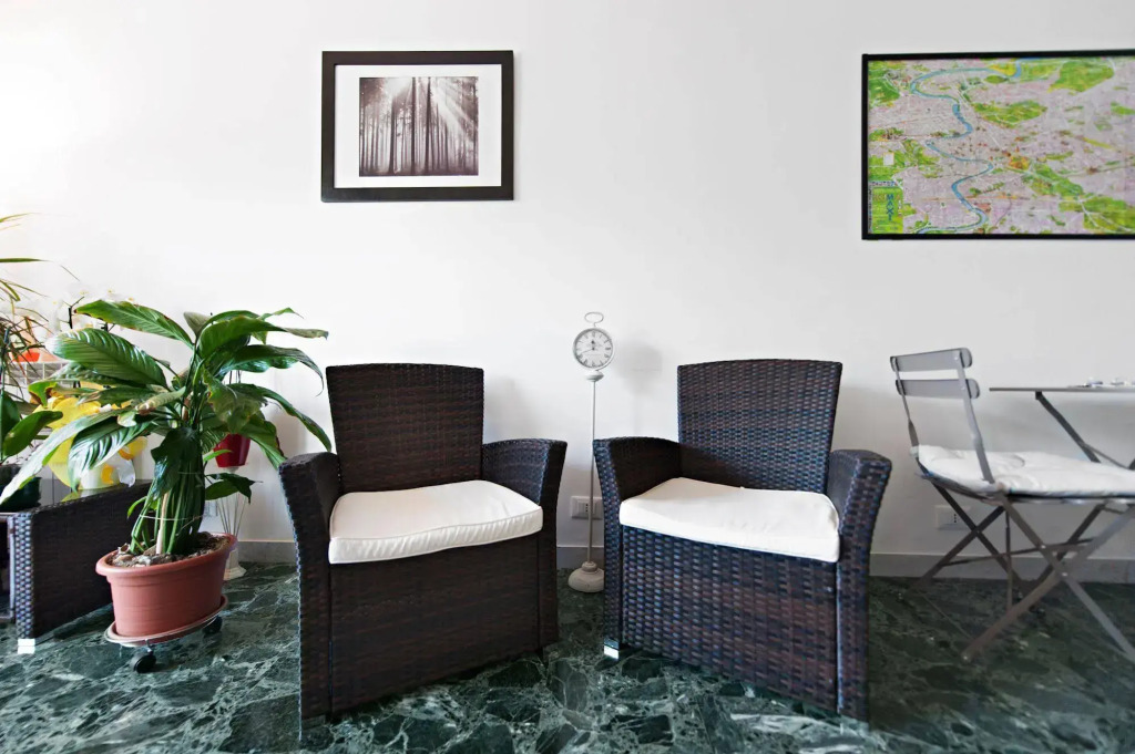 Take It Easy Roma Guest House
