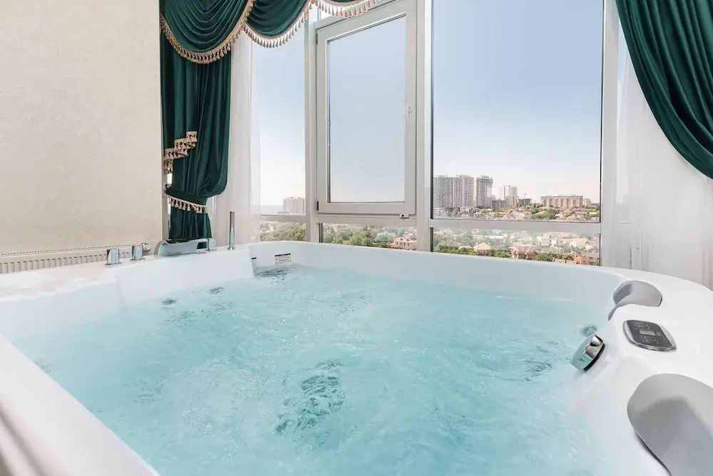 Gagarin Plaza Luxury Sea View Apartments