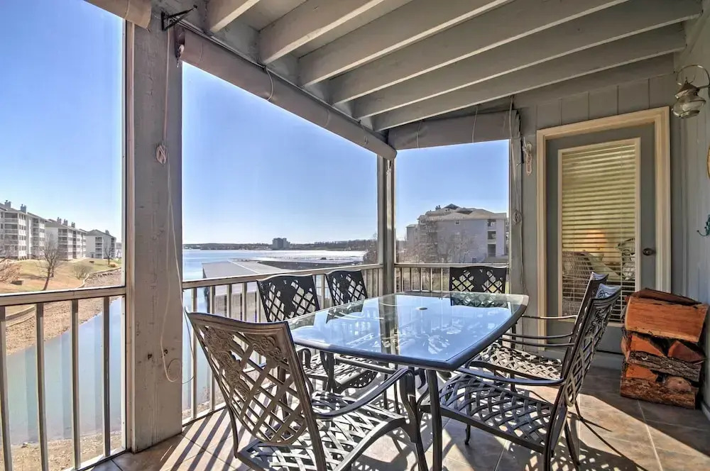 Luxe Lakeside Regatta Bay Getaway w/ Pool Access!
