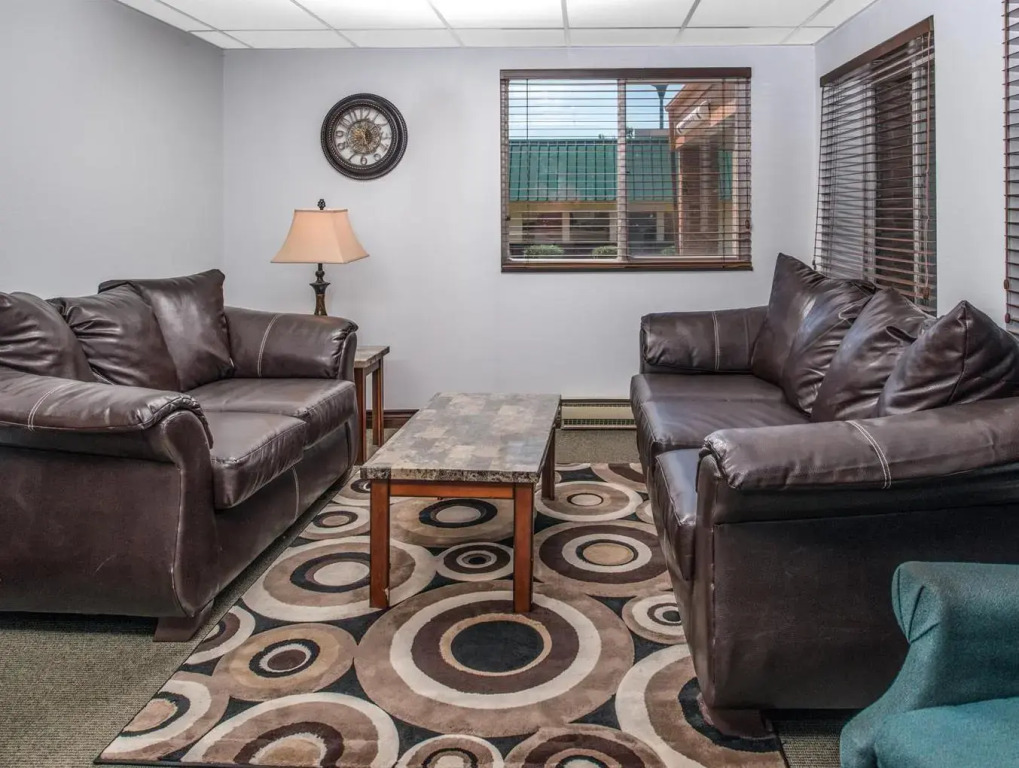 Sunset Inn & Suites