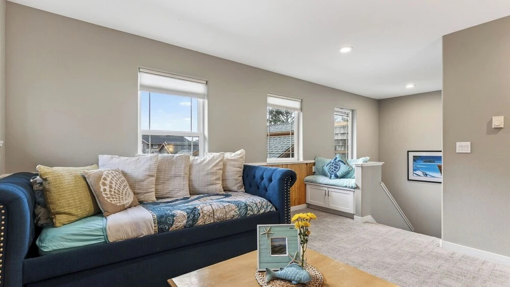 Tides & Timber by Avantstay Lakeside Retreat + Hot Tub + Kayaks + Paddleboard + Bikes Near Beach
