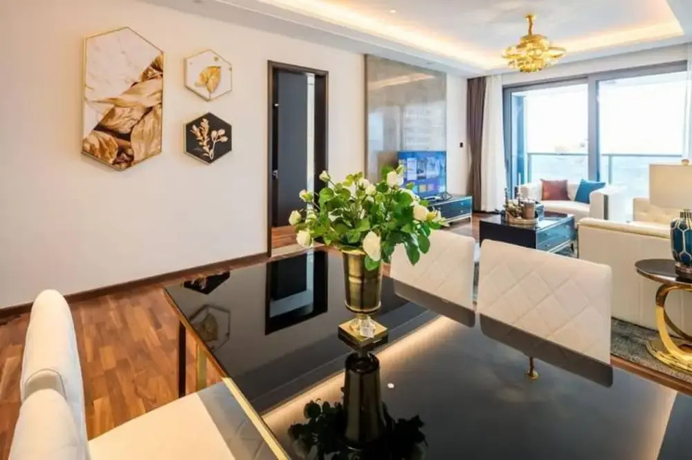 Platinum Stearns Hotel