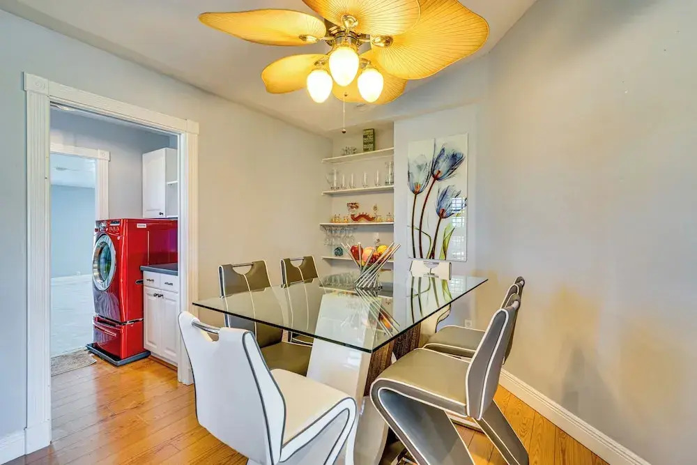 Lakefront Cape Coral Getaway w/ Furnished Lanai!