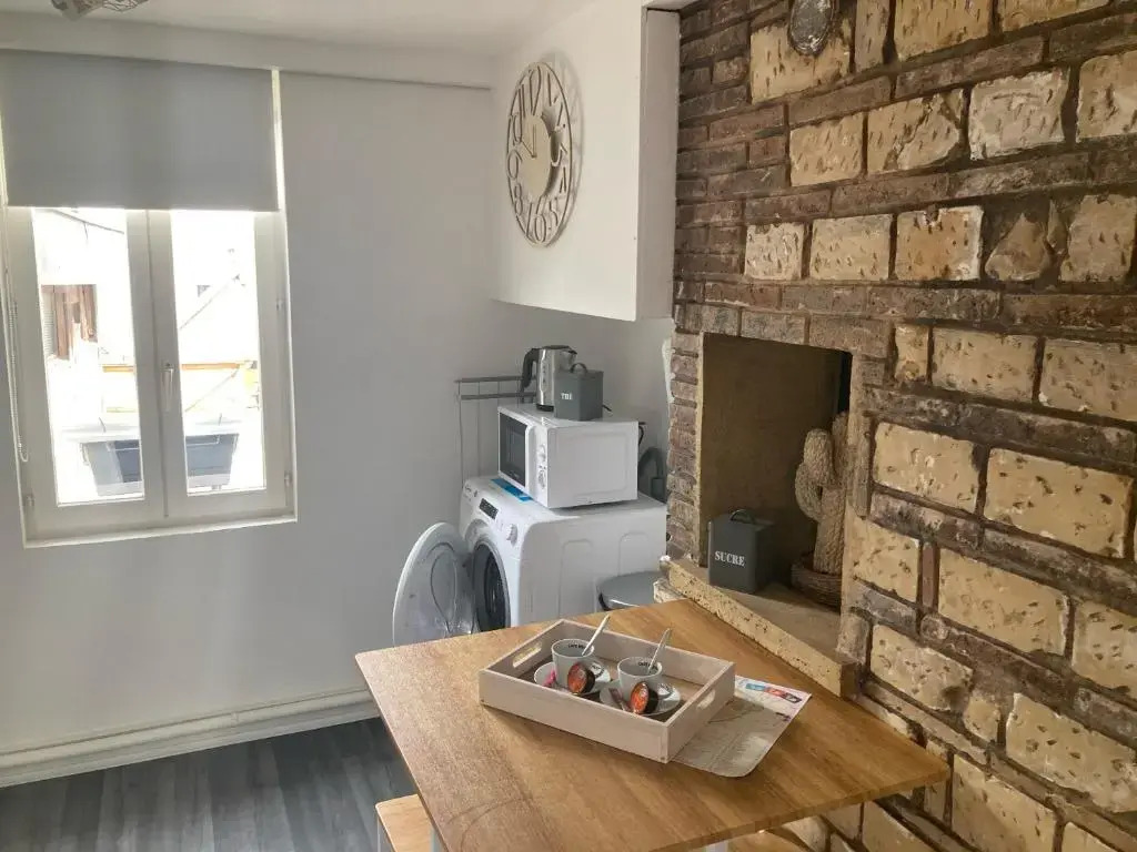 Studio Deschainets - Center of Troyes 200m from the Train Station