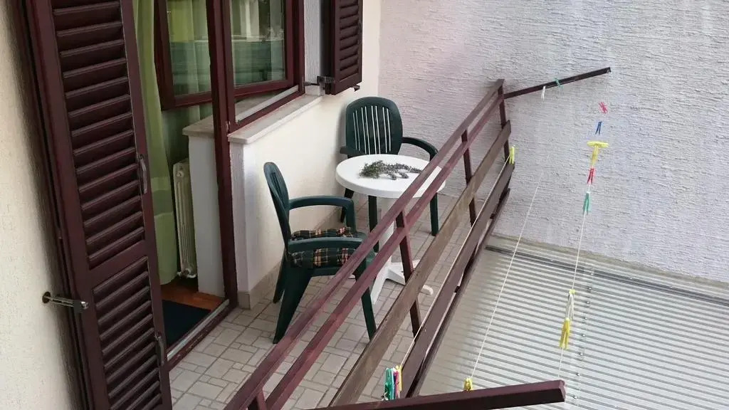 OINA Apartments
