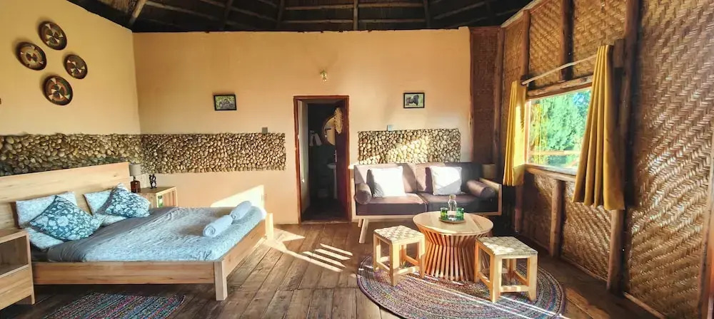 Agandi Uganda Eco-lodges