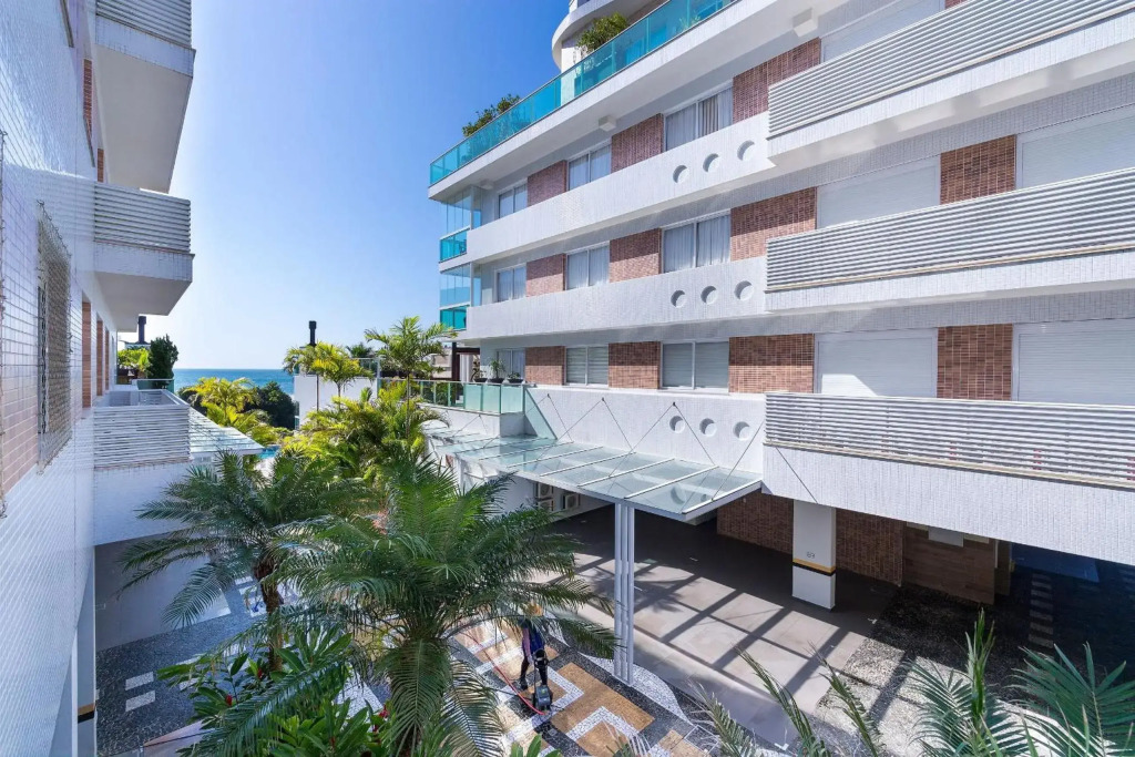 Varandas do Atlântico 206B - Excelente apartamento em condomínio de luxo a beira mar - Piscina climatizada - Academia