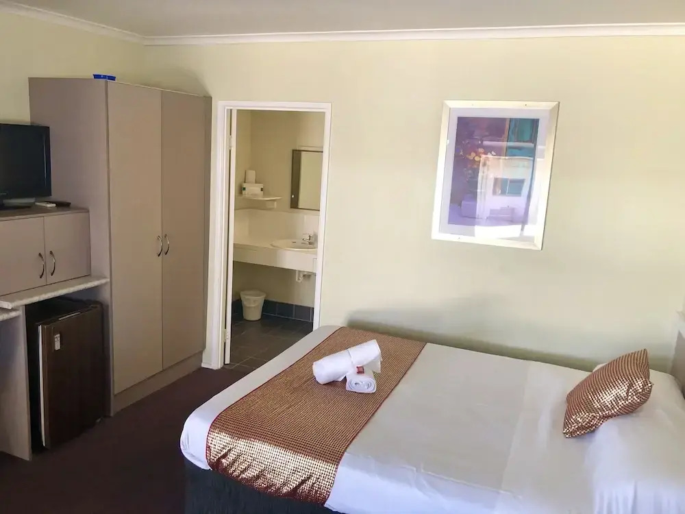 Biloela Centre Motel & Grevillea Steakhouse & Bar