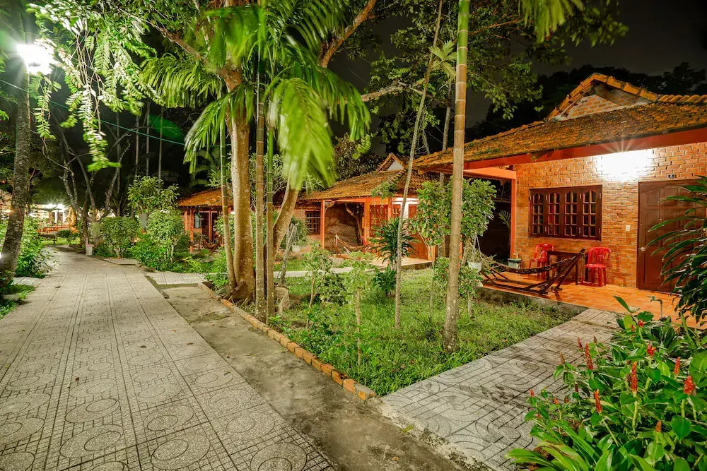 Huong Giang Bungalow