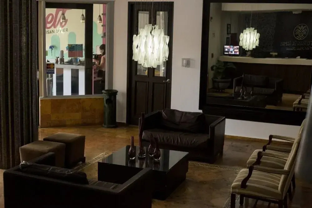 Armas Hotel