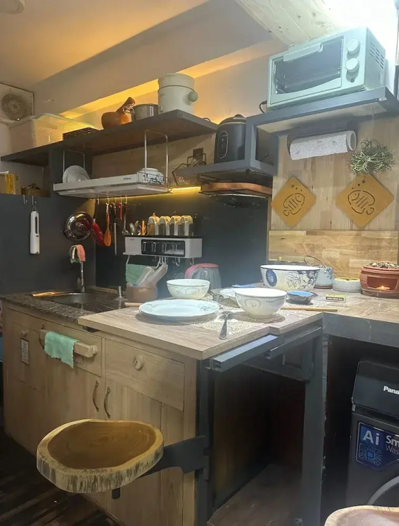 Tom's House 270