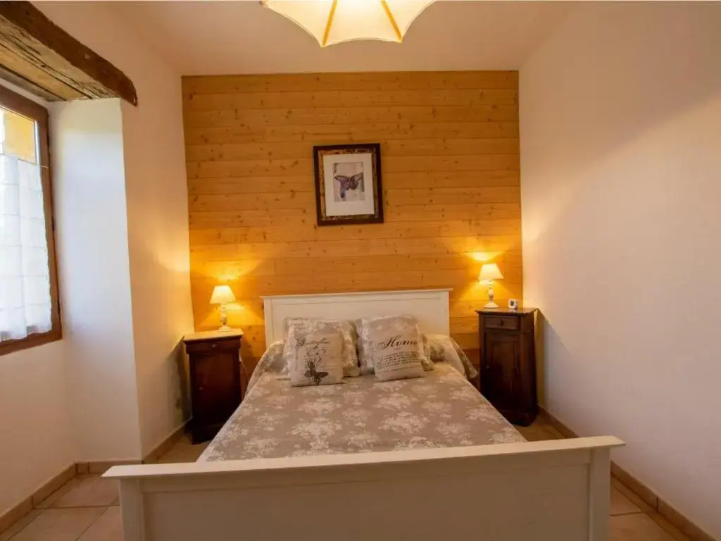 Maison de charme en Dordogne avec cheminée et jardin clos - FR-1-616-159