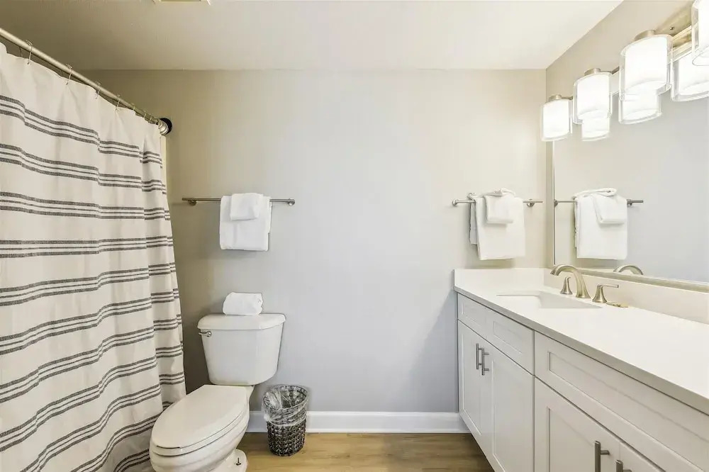 Shores of Panama 2028 - Luxurious Gulf-Front 3 Bedroom/3 Bath 3 Condo by RedAwning