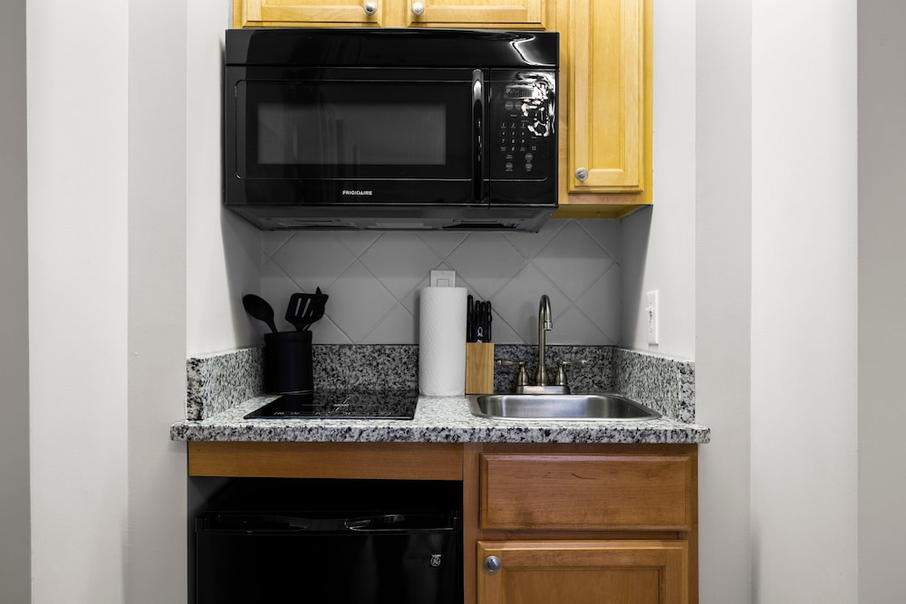 Newly Updated Lakeview Golf Retreat 1bdr Condo Resort 5057