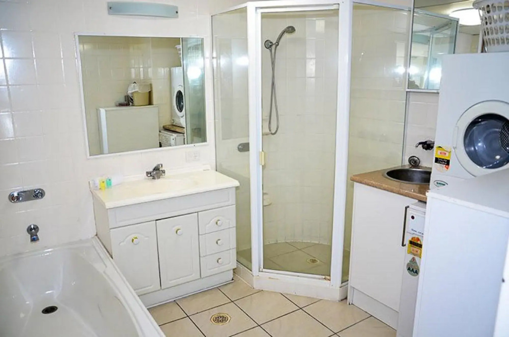 Zenith Ocean Front Apartments Gold Coast - Official Listing