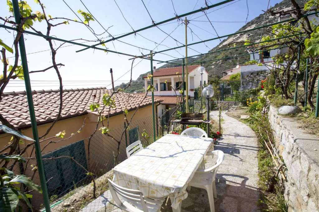 Villetta La Terrazza 4/6 Beds with wonderful view of the sea of Chiessi-VILLETTA LA TERRAZZA