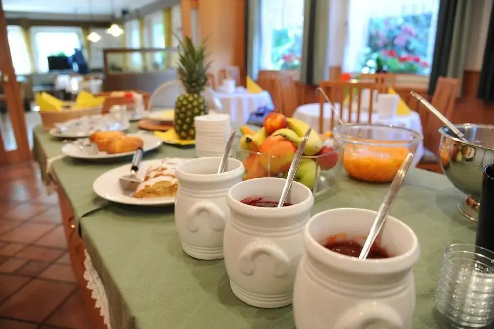 Hotel Pension Schweitzer