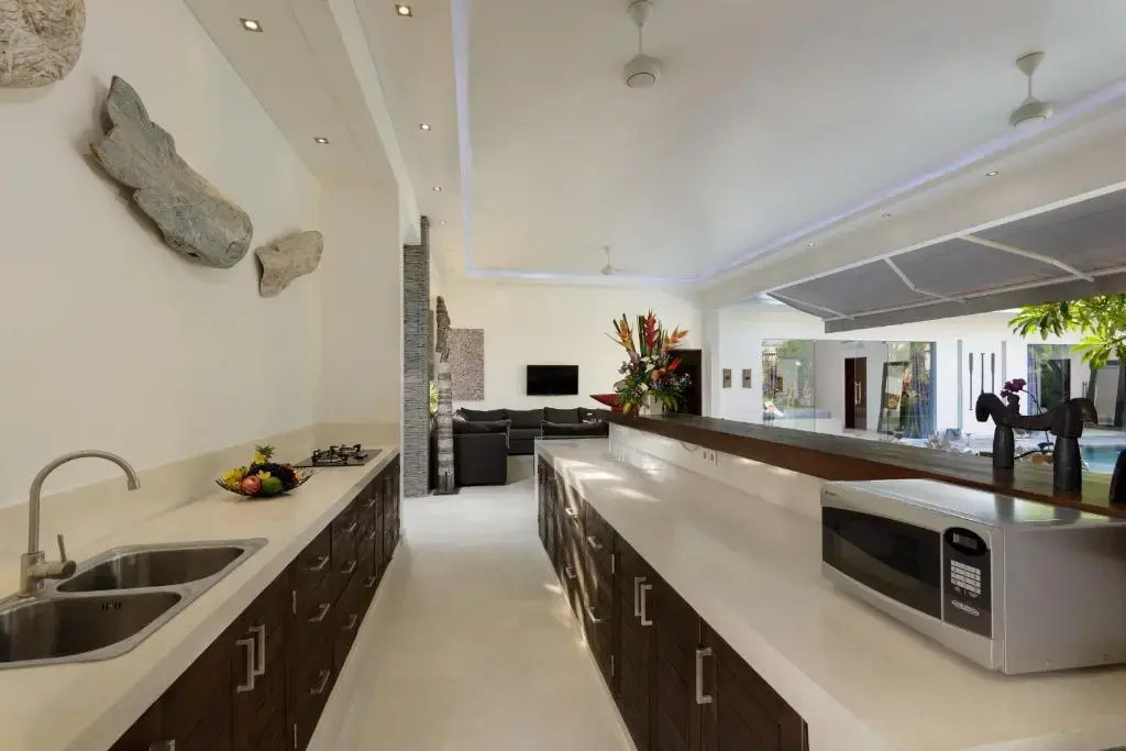 Gorgeous Tropical 3 Bed Pool Villa, 24hr Security