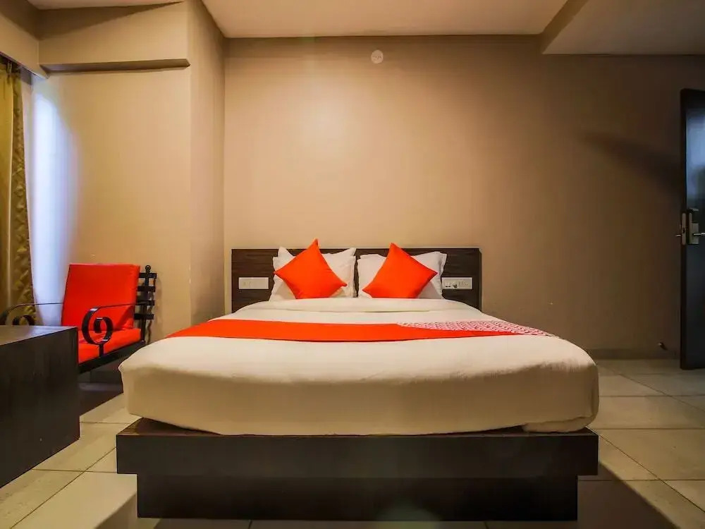 Rose Crasto by OYO Rooms
