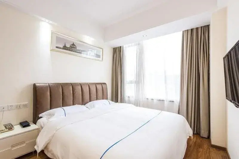 Uzone Serviced Apartment