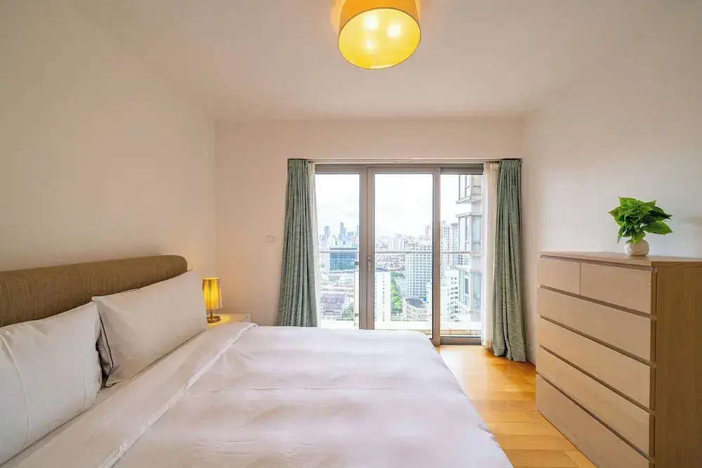 Tyms 3BR 2BA Apt near Xujiahui Metro