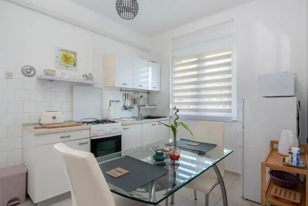 Seafront Apartment Jadri