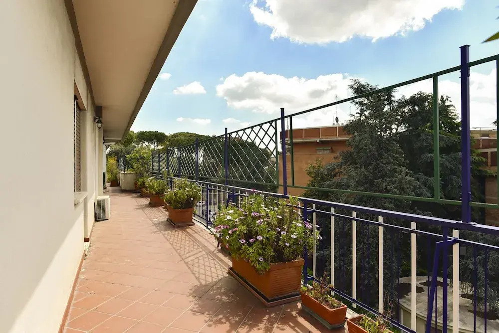 Bright Apartment with Terrace