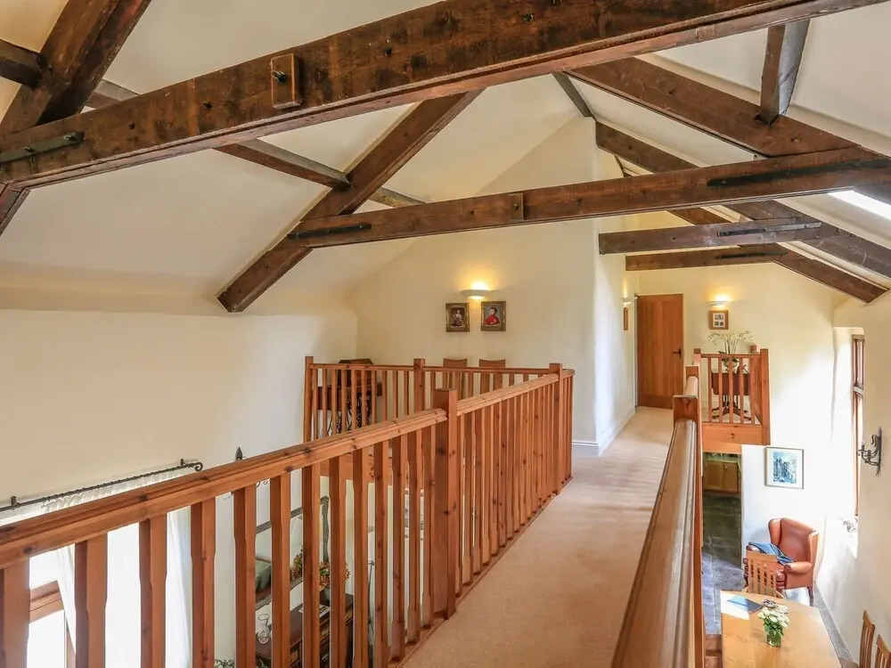 Easton Court - Large Character Barn Near Salcombe
