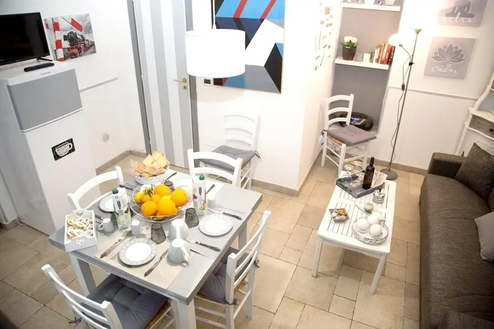 Apartment with One Bedroom in Palermo, with Balcony And Wifi - 9 Km From the Beach