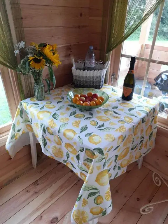 Log cabin retreat and luxury bell tent