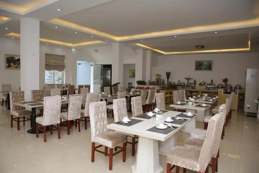 Central Phu Hung Hotel