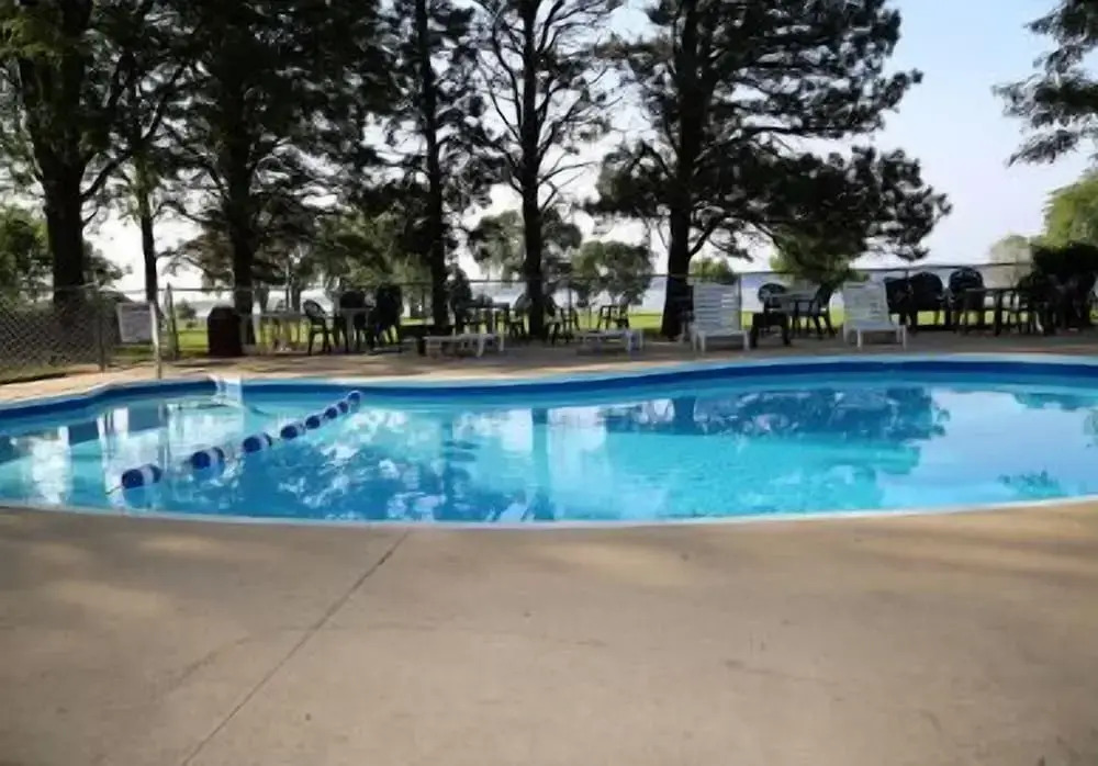 Lewis & Clark Resort