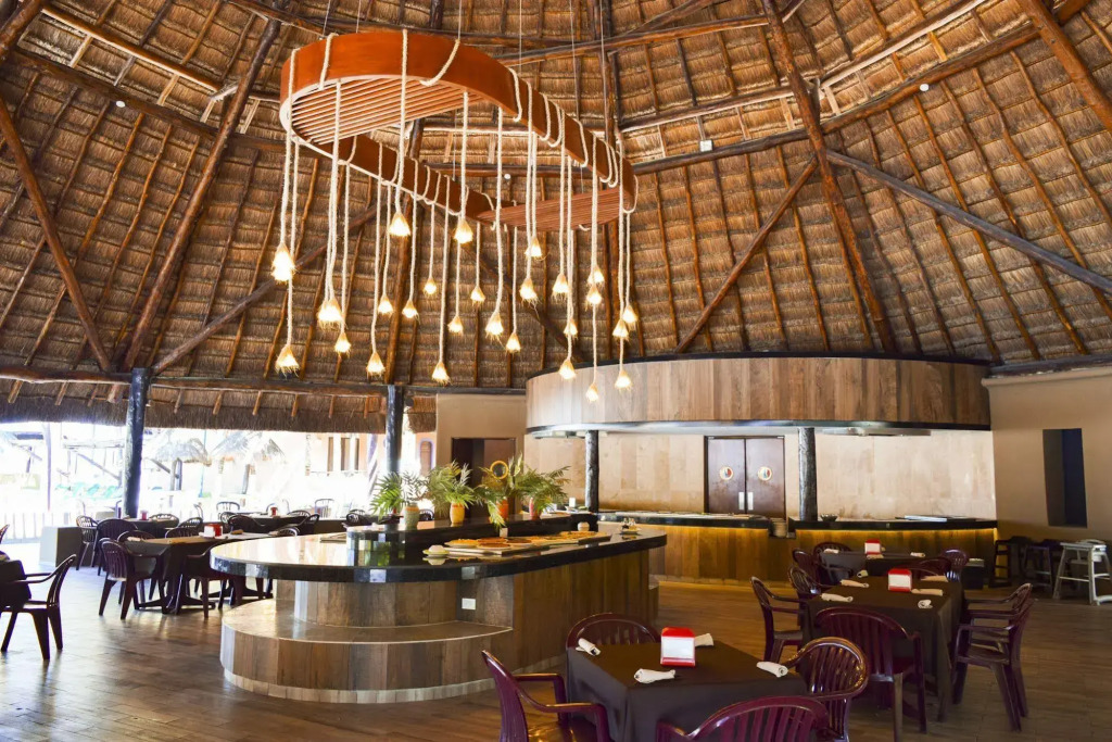 Reef Yucatán & Convention Center -  Все включено