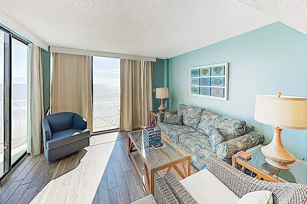 Oceanfront Crescent Sands Beach W/ Pool 3 Bedroom Condo