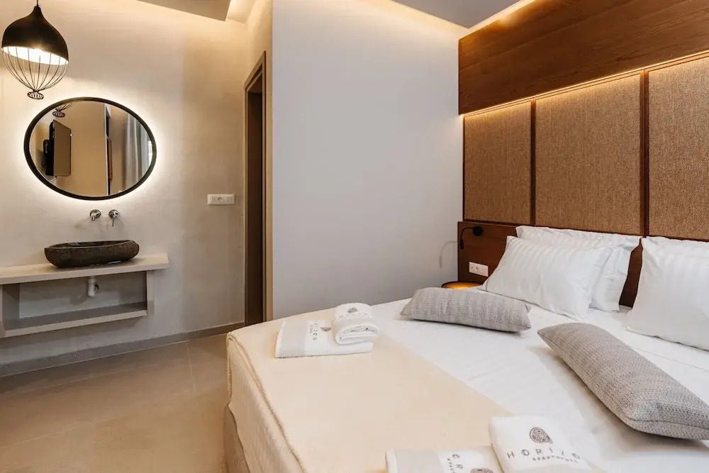 Horizon Apartments - Beachfront Luxury, by ZanteWize