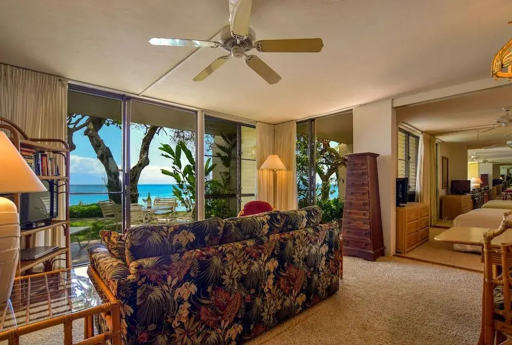 Napili Point A8 by RedAwning