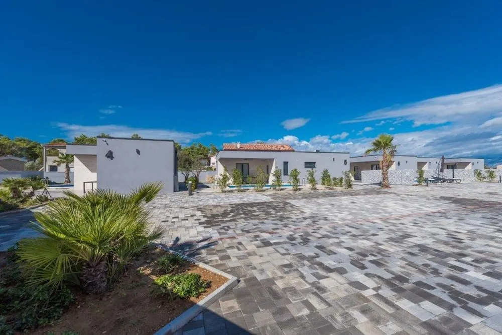 M3 in Vir With 2 Bedrooms and 2 Bathrooms