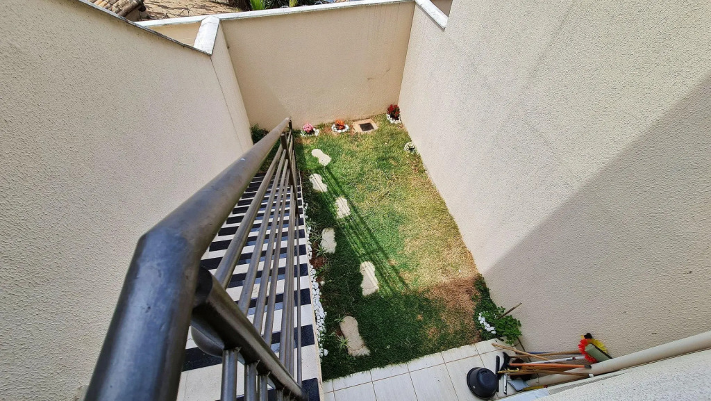 Casa confortável e segura na região da Pampulha